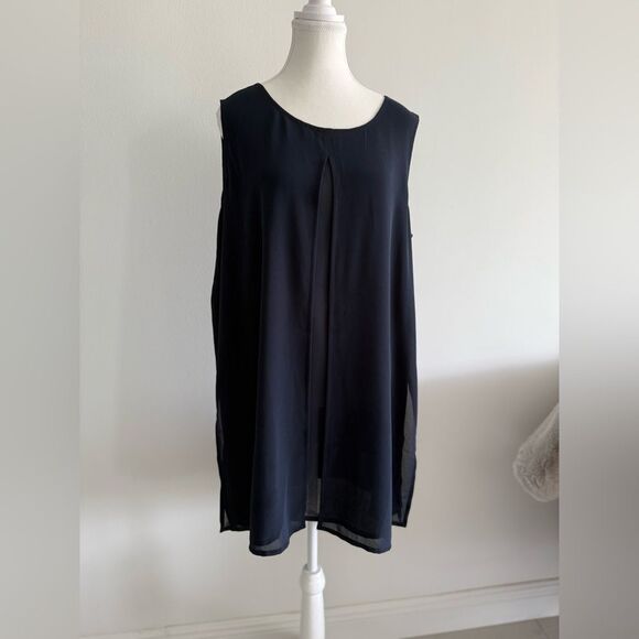 CHANEL Elegant Black Sleeveless Maxi Blouse - Picture 1 of 5